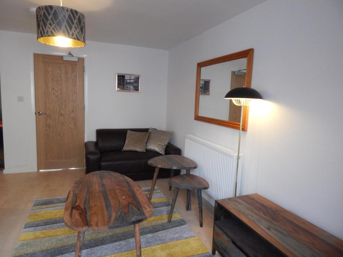 Modern, Well Located En-suite With Parking - Orbitat Wisma tamu *