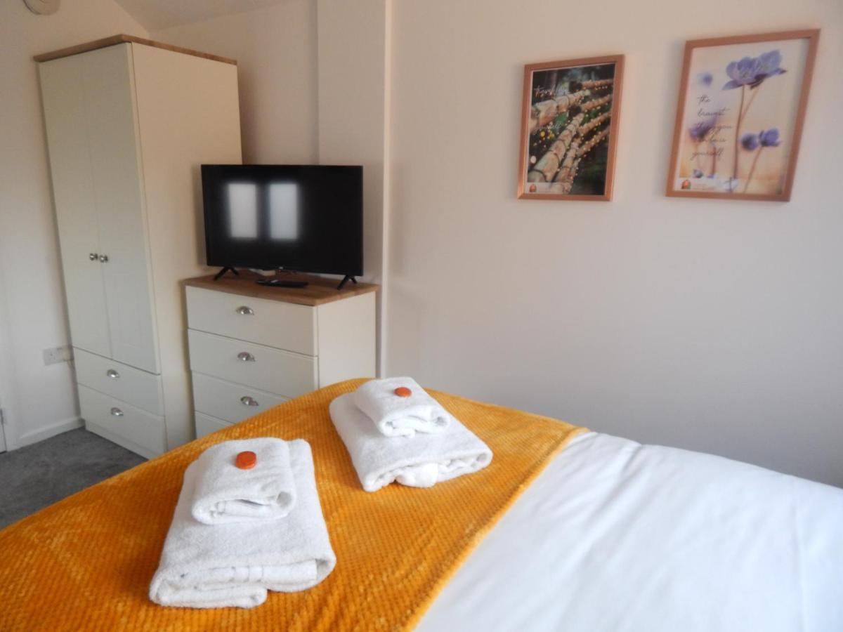 Modern, Well Located En-suite With Parking - Orbitat * Cambridge (Cambridgeshire)